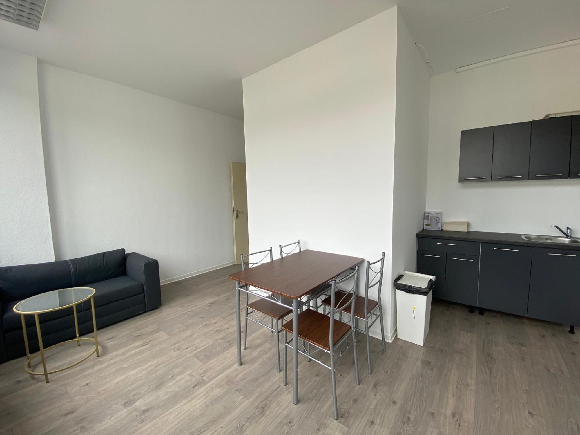 Simplex Apartments Am Marktplatz คาร์ลสรูเฮอ ภายนอก รูปภาพ