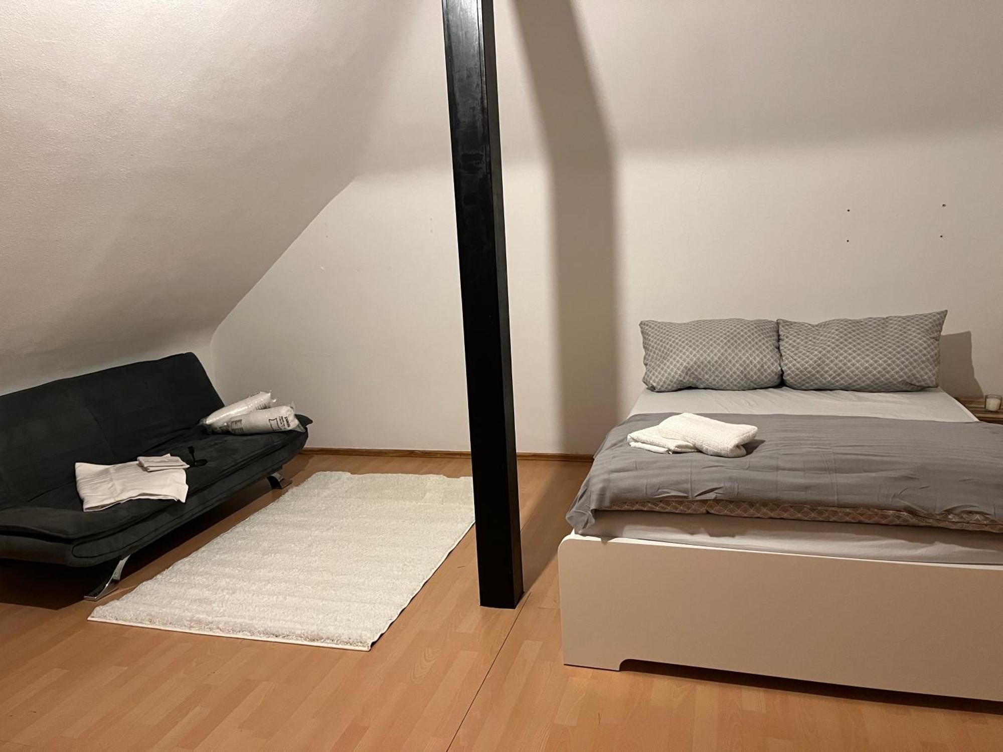 Simplex Apartments Am Marktplatz คาร์ลสรูเฮอ ภายนอก รูปภาพ