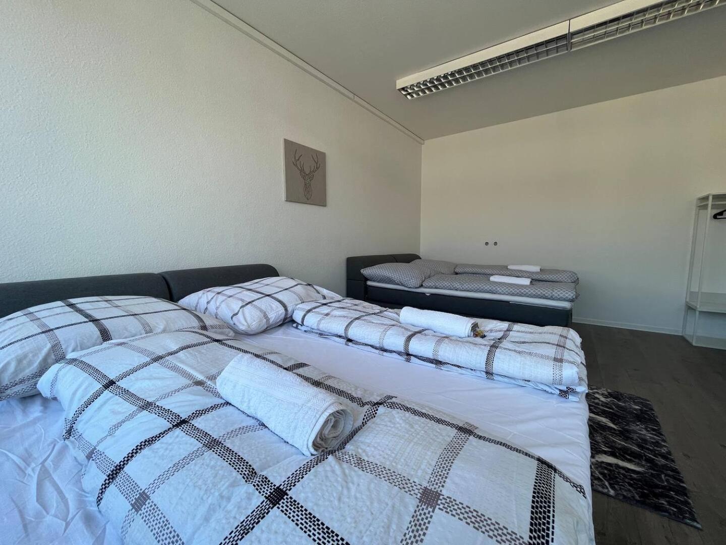 Simplex Apartments Am Marktplatz คาร์ลสรูเฮอ ภายนอก รูปภาพ