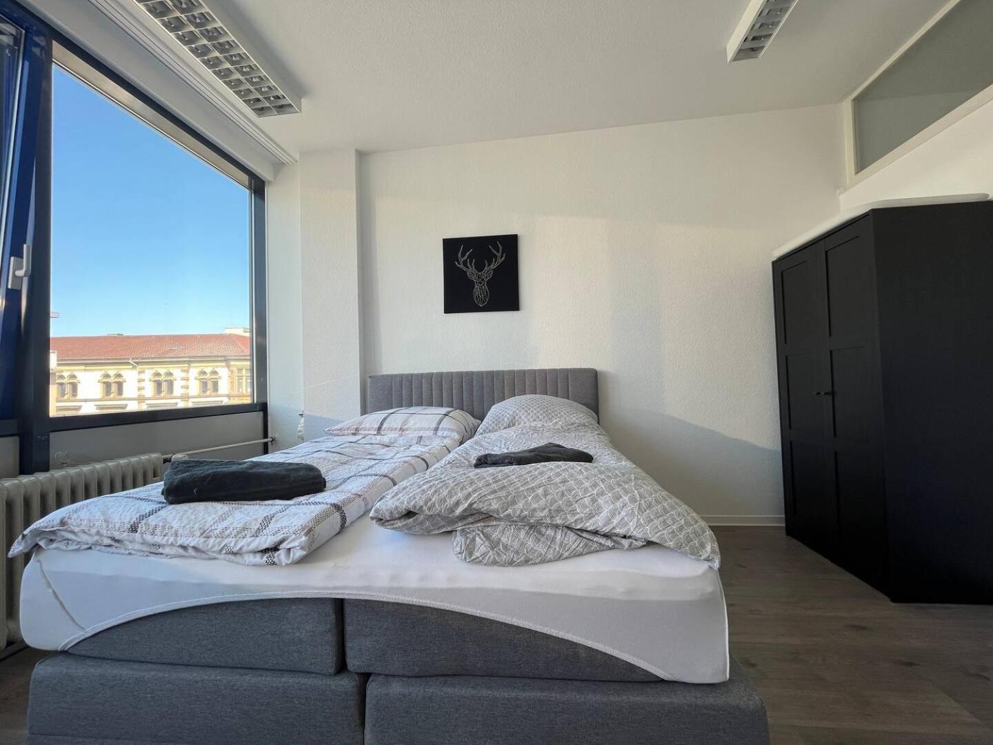 Simplex Apartments Am Marktplatz คาร์ลสรูเฮอ ภายนอก รูปภาพ